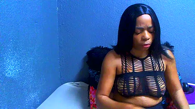 SMALLBOOBSXX – live chatrum