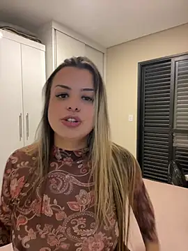 غرفة دردشة Patyyyy المباشرة