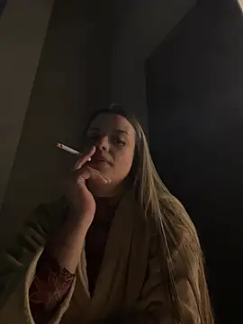 Patyyyy Adlı Modelin Canlı Sohbet Odası