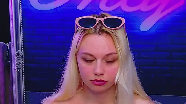 غرفة دردشة AlessiaCroft المباشرة