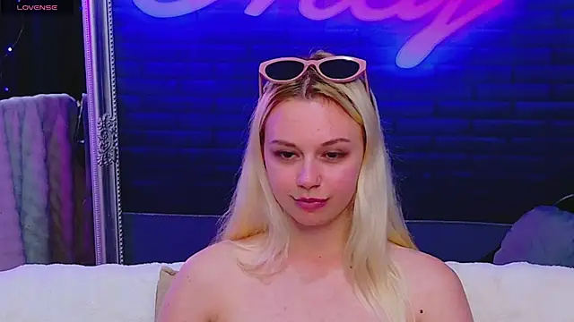 AlessiaCroft Adlı Modelin Canlı Sohbet Odası