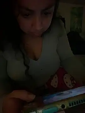 w3tkittty's Live Chat Room