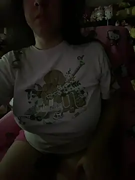 חדר צ'אט בשידור חי של w3tkittty