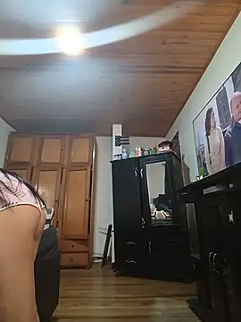 _Dr-Luna_1 – Naživo chatovacia miestnosť