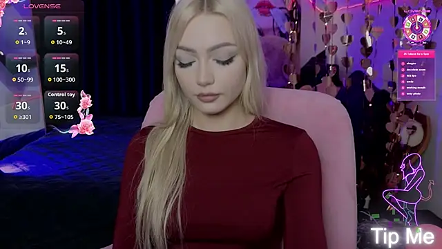 LinaLirian's Live Chat Room
