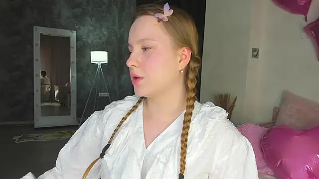 Candy_Cansew Adlı Modelin Canlı Sohbet Odası
