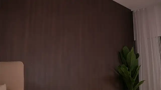ChloeDevine Live chatroom