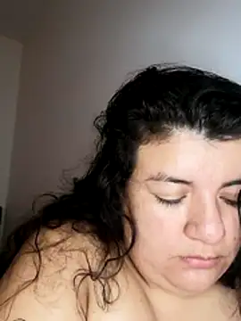 חדר צ'אט בשידור חי של mystery_psique