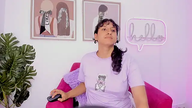 Sala de chat en directo de niia7