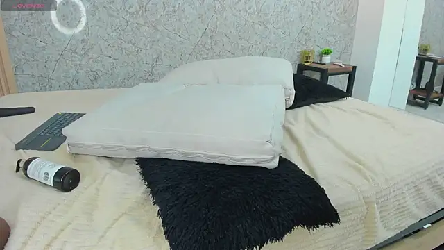 Antonella_west – live chatrum
