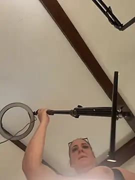 MuertaLita00bbg élő chatszobája