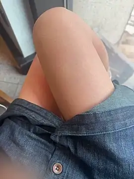 Živá chatovací místnost yimisun01