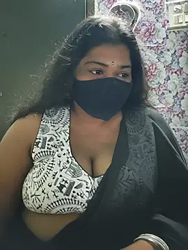 Živá chatovací místnost Liyaa_24