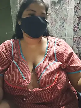 Liyaa_24 – live chatrum