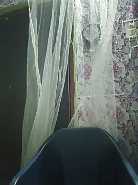 Liyaa_24 লাইভ চ্যাট রুম