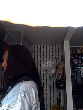 EmmaJhomson Adlı Modelin Canlı Sohbet Odası