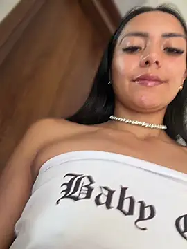 Phòng Chat Trực Tiếp isabella-rouse