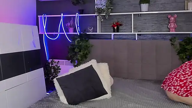 ChristyBrook Adlı Modelin Canlı Sohbet Odası
