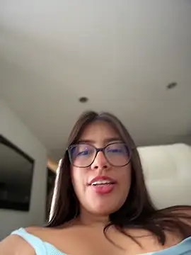 sara_calderon Live Chatrum