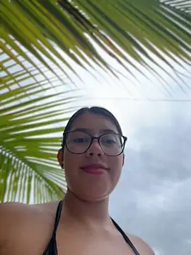Онлайн чат sara_calderon