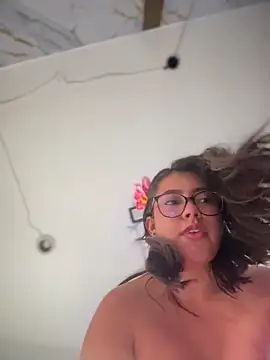 sara_calderon Live chatroom