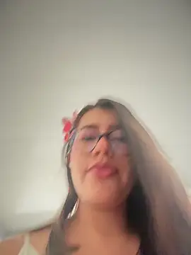 sara_calderon Ruang Obrolan Langsung