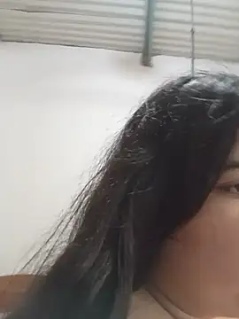 ห้องแชทสดของ sultana_mihrima