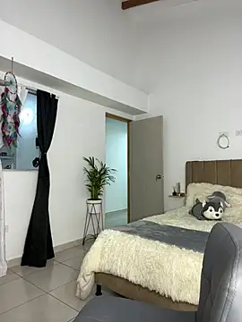 غرفة دردشة Vaneza_G1 المباشرة