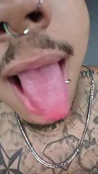 Chat soba uživo modela David_tatto1