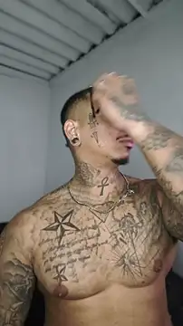 Pokój czatu na żywo – David_tatto1