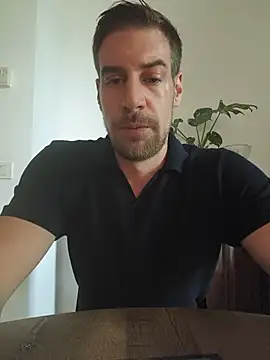 Lambe91 Adlı Modelin Canlı Sohbet Odası