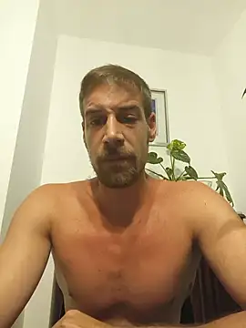 Živá chatovací místnost Lambe91