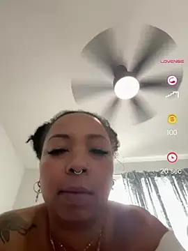 honeycombhalo Cameră chat live
