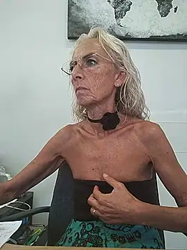 Živá chatovací místnost clarabell4