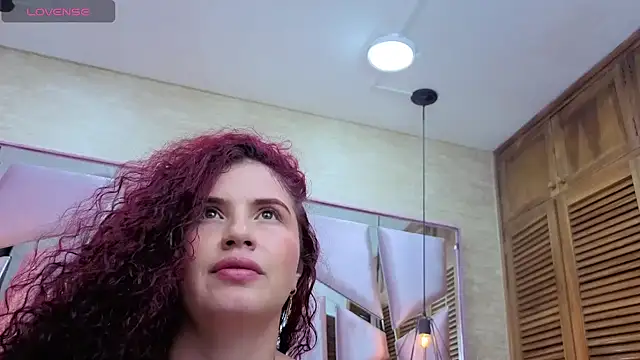 ThaliaCross Cameră chat live