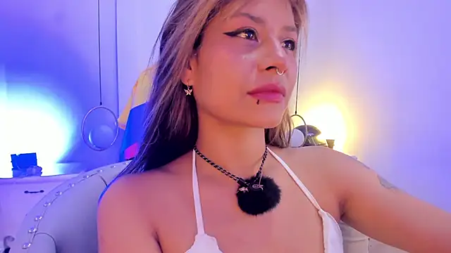 Yourwishisme_val – Naživo XXX chat