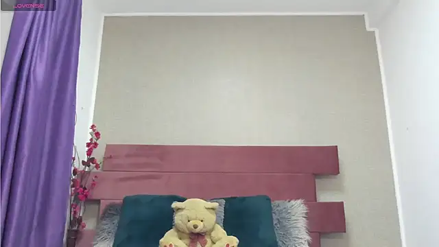 Živá chatovací místnost celineStarx