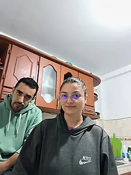 غرفة دردشة Coralinne__ المباشرة