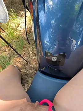 غرفة دردشة Bikergirl_97 المباشرة