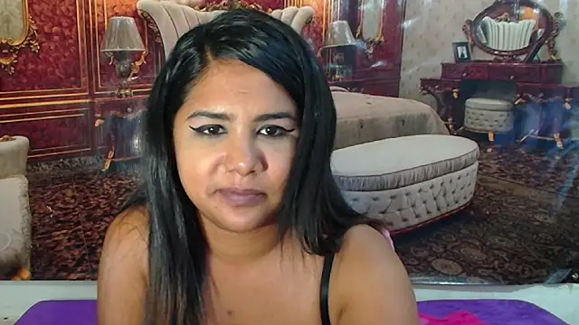 غرفة دردشة IndiaSexyStripper4u المباشرة