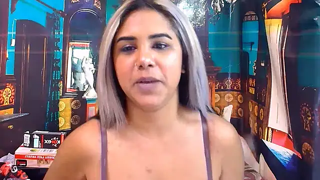 IndiaSexyStripper4un Live chat-huone