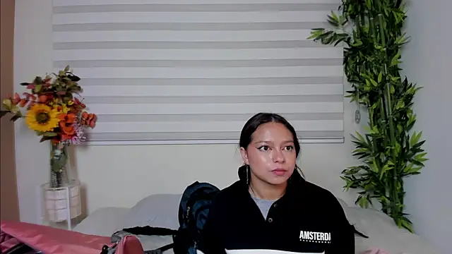 Pokój czatu na żywo – Missy_davis