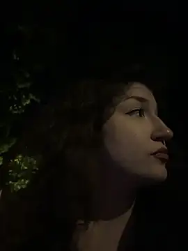 ScarletBloom_ Cameră chat live