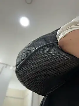 ScarletBloom_ Live Chatrum