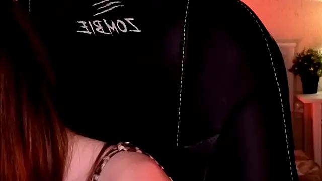 Kimmie_shine Adlı Modelin Canlı Sohbet Odası