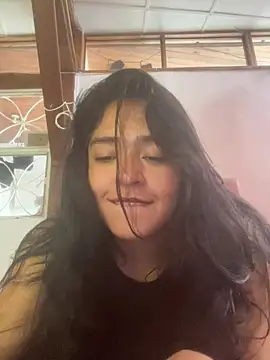 ห้องแชทสดของ EmilyNoir1