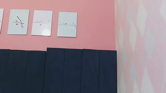 MySugarmoomy Adlı Modelin Canlı Sohbet Odası