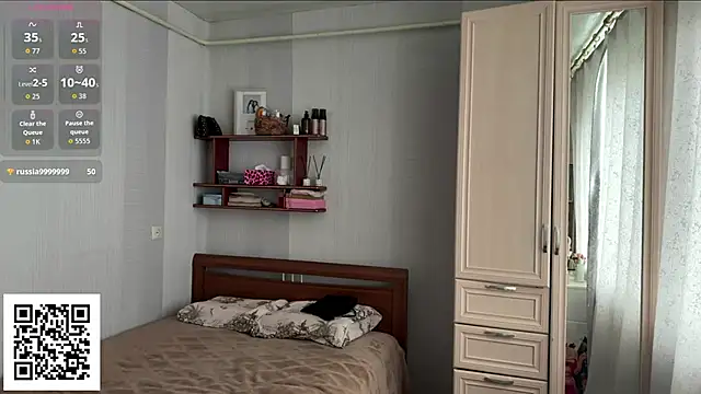 AnnieBellie Adlı Modelin Canlı Sohbet Odası