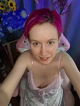 Živá chatovací místnost Fuzzy_Unicorn