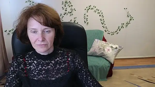 חדר צ'אט בשידור חי של Lia_Tito